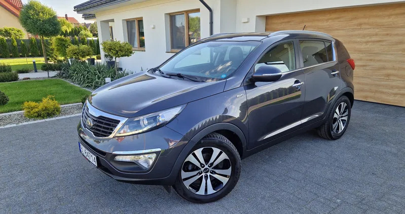 kia podlaskie Kia Sportage cena 48999 przebieg: 143000, rok produkcji 2013 z Chęciny